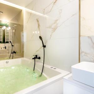 Super-Apartamenty VIP Jacuzzi IV