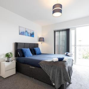 Manchester, Etihad Stadium View , Coop Live, Modern 2 bed apartment,