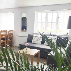 Central Stylish 2Bedroom flat with free parking