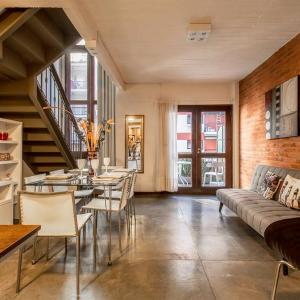 Splendid loft with suite and second room with services