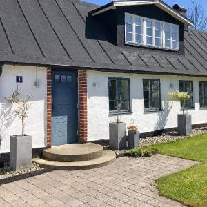 3 Bedroom Awesome Home In Simrishamn
