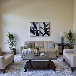 Luxury Townhouse Minutes from Beach and Downtown