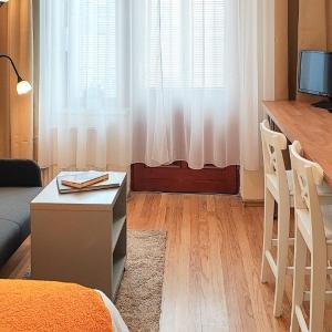 FilinHome Budapest Oktogon Studio
