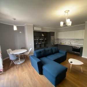 Lana River modern apartment