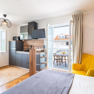 Apartments Marivo Lapad