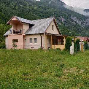Breti's GuestHouse