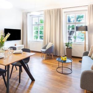 River View Apartment