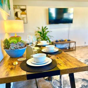 FuLLy LoAdeD ReSerVaTioN 3bed 2ba w Parking