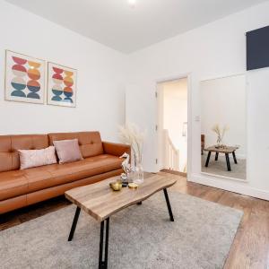 Beautiful Flat Near the Center 11 min by tube