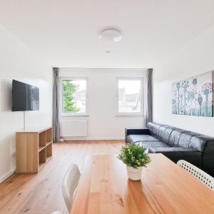 Tolstov Apartments - 4 Zimmer Wohnungen - 25 Min zur Messe DUS