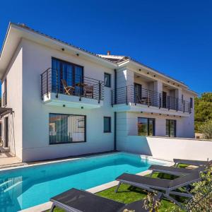 New villa with pool, sea view, close to a beautiful beach - By TRAVELER tourist agency Krk - ID 2407