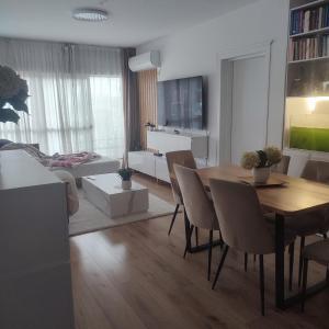 Eva's House