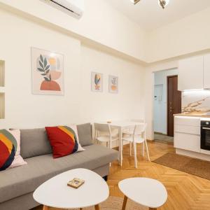 Modern Apt Next to Metro Panepistimio