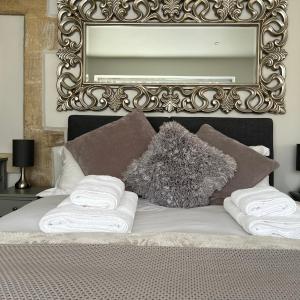 Cosy countryside stay near Bath with free parking