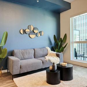 Modern London Style Home in Hollywood -Free Parking 10mins to Universal Studios