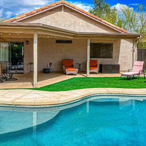 Local Living in Apache Junction
