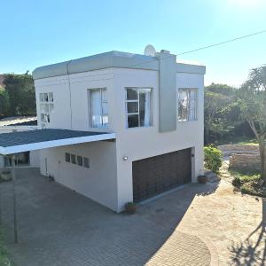 Sea Breeze Apartments