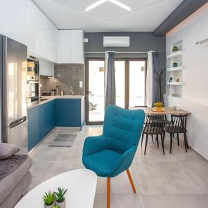 Μike's Corner Apartment