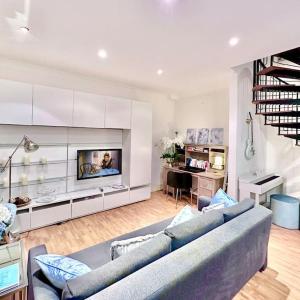 The Tiffany Suite - Gorgeous London Duplex