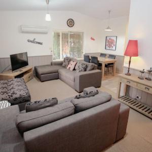 Silver Birches Holiday Village - Unit 9