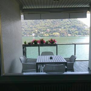 Lakeviewcabin - Apartment With Lake View