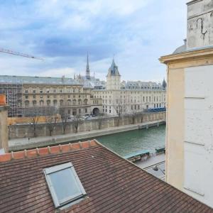 Cosy flat Saint-Michel - Seine
