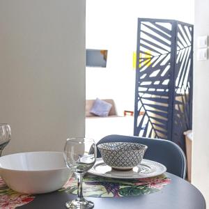 Unique studio at Athens Riviera 1 min from the sea