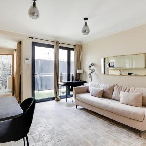 Pick A Flat's Apartment in Montmartre - Rue Lepic