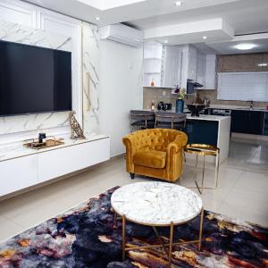 Shobalenku Opulent apartments