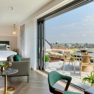 Modern Dublin City Centre Apt Balcony & King Bed