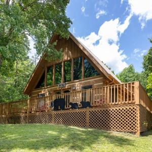 Yoli Bear Hideaway