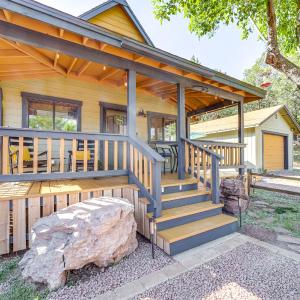 Family Cabin in Pine with Deck Pets Welcome!