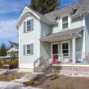 Acres Away by Seabrook Hospitality