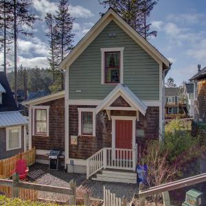 Thistlewood Cottage by Seabrook Hospitality
