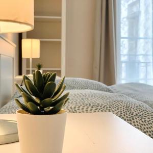 Chic & Spacious Getaway in Nice - 10min to Beach