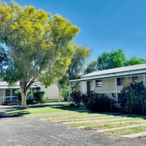 country way motor inn