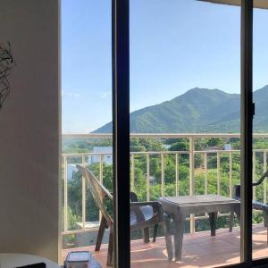 The Refuge#3 Lovely 2 BR-Apt pool & good vibes