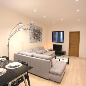 Atypique T3 Clim 80m2 avec Patio