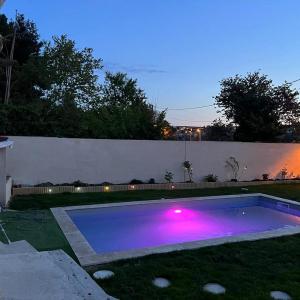Maisonnette avec jardin piscine non accessible