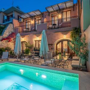 Phaedra Suites