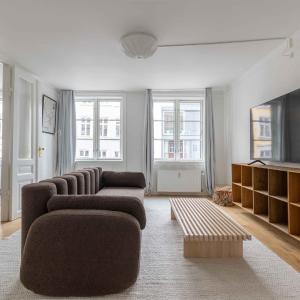 Stylish Apartment on Lively Street in Downtown