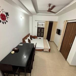 Amazing Home- 50meter To medanta- Gurgaon