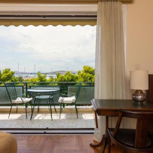 Spacious Apt Next to Marina Flisvo