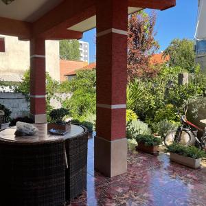 Villa META