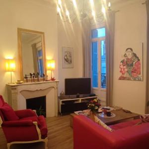 Chez l'habitant, propose Grande chambre Vieux port Marseille