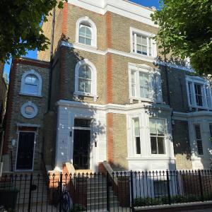 Homestay SW6 Near Central London! A Plus Double Bed and Private Bath