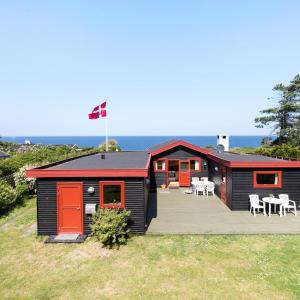 Lovely Home In Hundested With Wifi