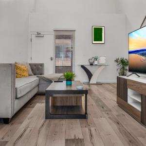 One-Bedroom Loft Retreat with Modern Kitchen & Central AC in the Heart of Hollywood