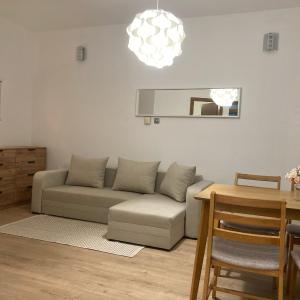 High Noon Apartment