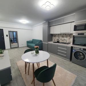 High Class Apartments River Towers